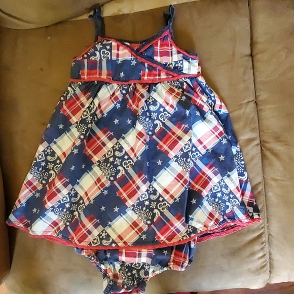 Wonderkids Other - Girls 2 pc summery dress. bright and patriotic